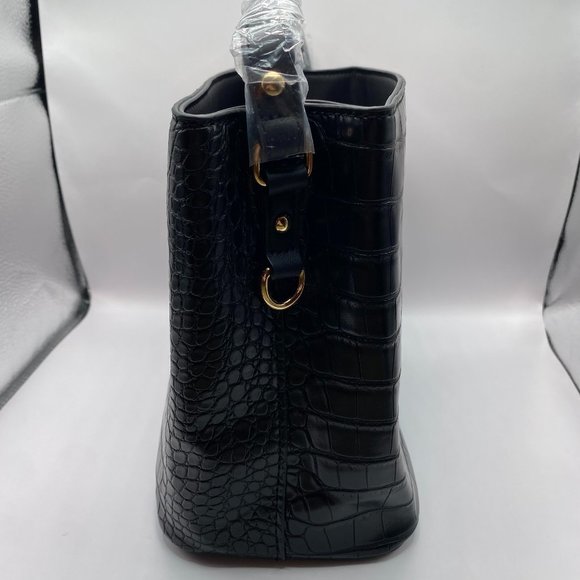 NWT AOTA Black Vegan Crocodile Handbag/Crossbody Purse - Picture 6 of 13